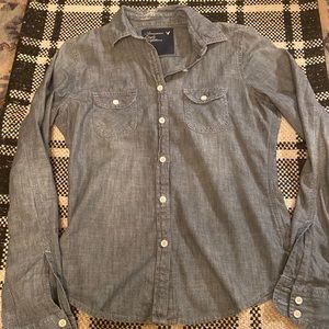 American Eagle size small fitted button down denim shirt